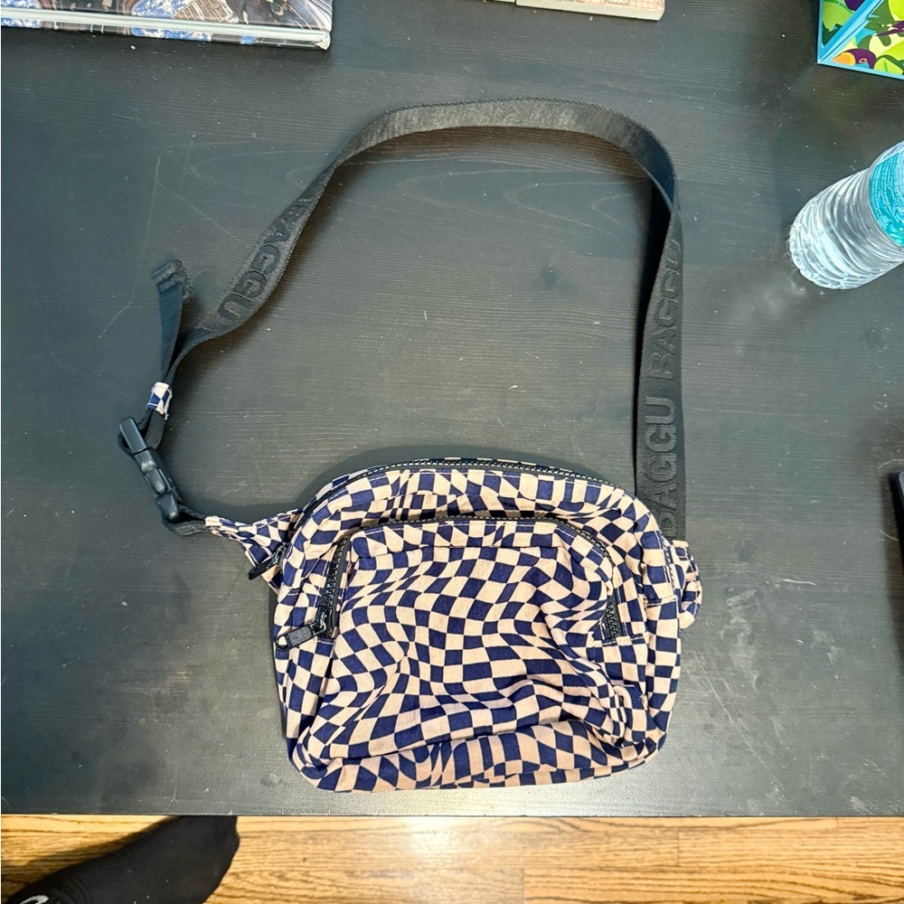 Baggu Cream and Blue Crossbody Bag with Structured Shape